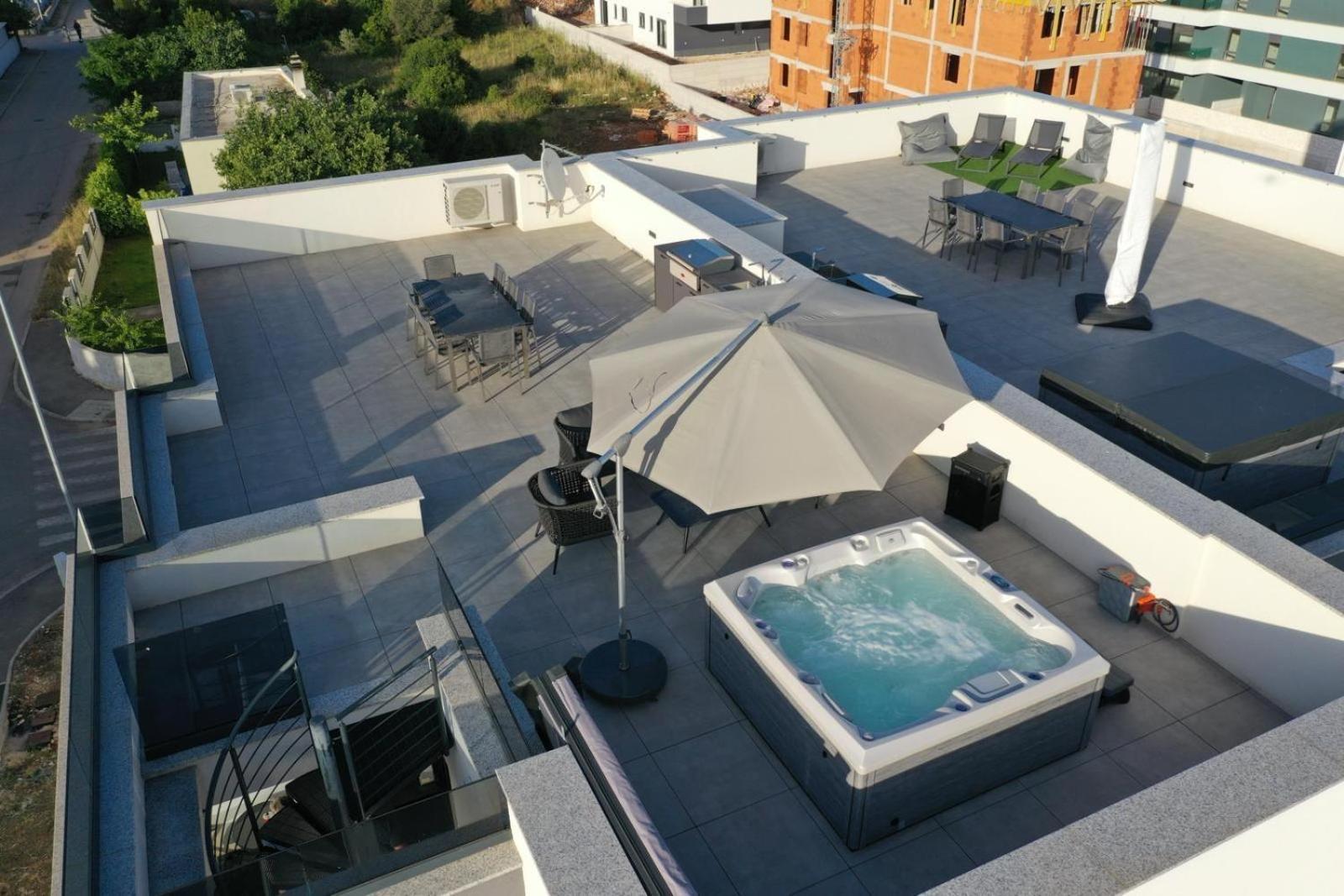 Fux Penthouse Whirlpool Meerblick Zadar Exterior photo